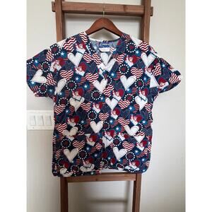 Crest Scrub Top Women's XS patriotic/heart/flag Short Sleeve Pockets VNeck Shirt